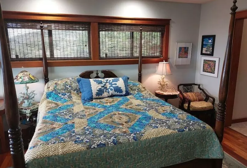 Aamiaismajoitus (B&B) Kona Palace In Captain Cook