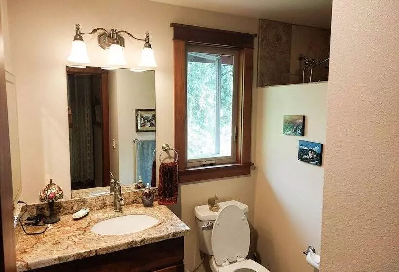 Aamiaismajoitus (B&B) Kona Palace In Captain Cook