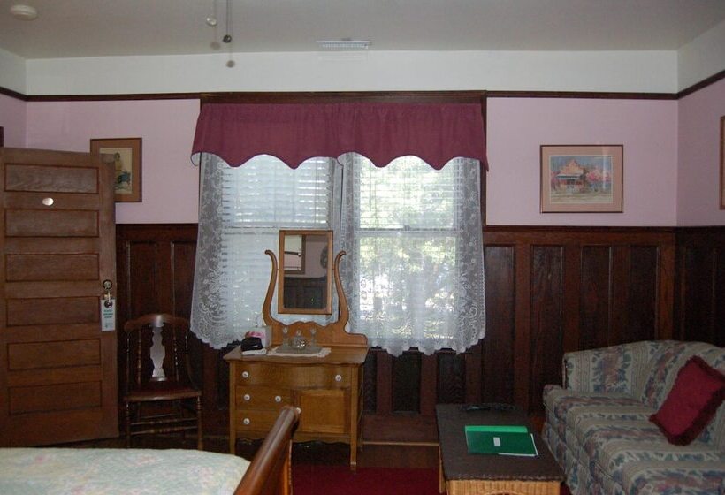 민박 Mountain Laurel Inn