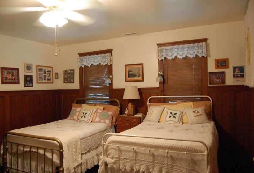 민박 Mountain Laurel Inn