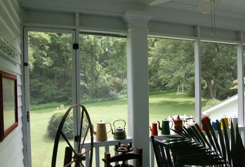 민박 Mountain Laurel Inn