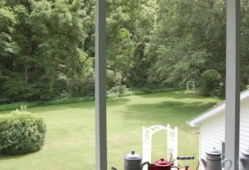 Aamiaismajoitus (B&B) Mountain Laurel Inn