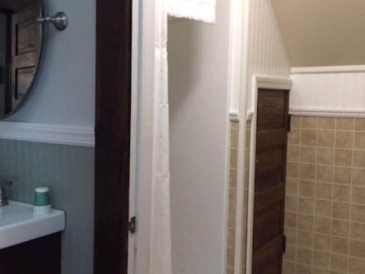 민박 River House Lodge