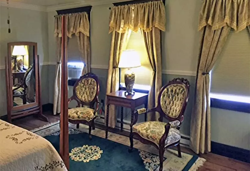 ベッドアンドブレックファースト River House Lodge