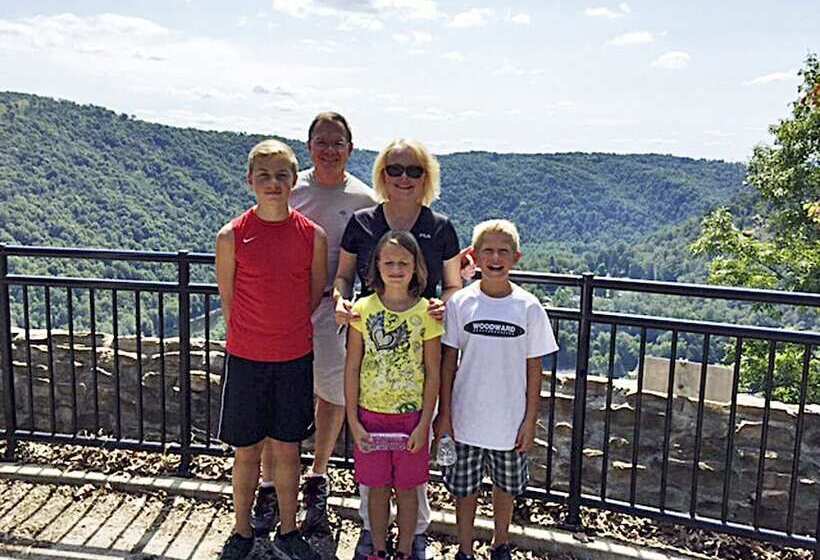 민박 River House Lodge