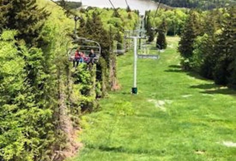 민박 River House Lodge