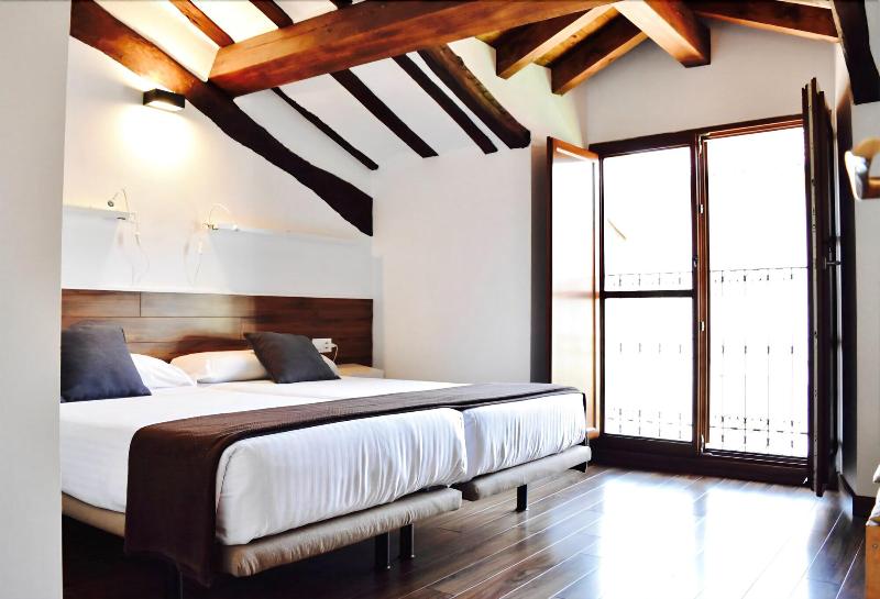 Отель Apartamentos Turisticos Rincones Del Vino