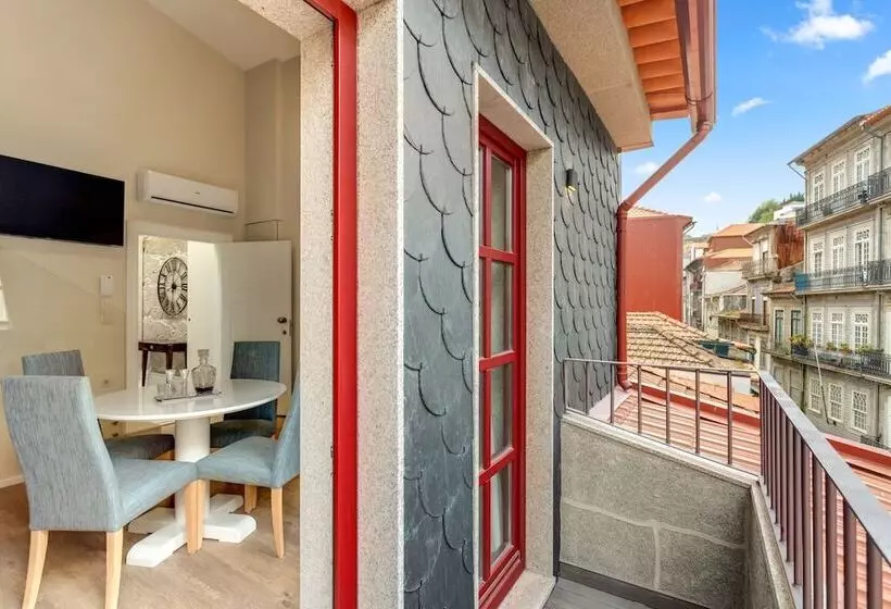 Hotelli Oporto Home Wine Cellars