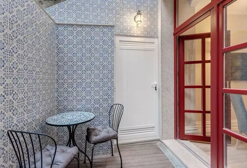 Hotelli Oporto Home Wine Cellars