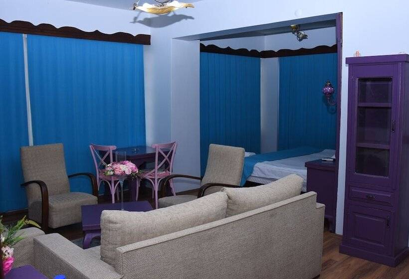 بنسيون Beyaz Butik Otel