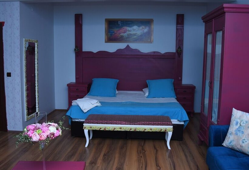 بنسيون Beyaz Butik Otel