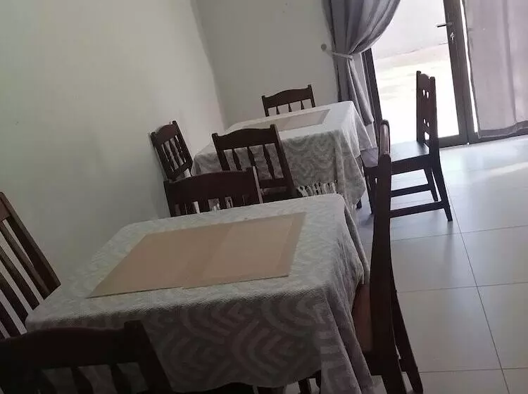 Majatalo Rose And Thorn Guesthouse   Adults Only