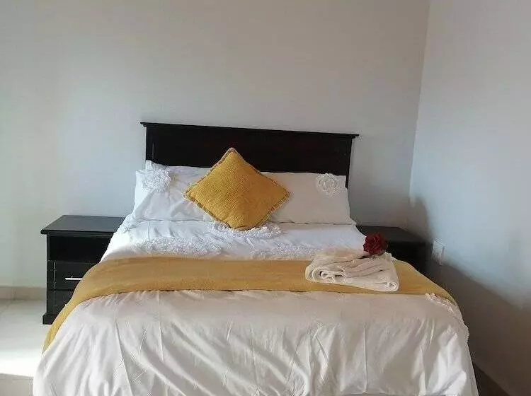 Majatalo Rose And Thorn Guesthouse   Adults Only