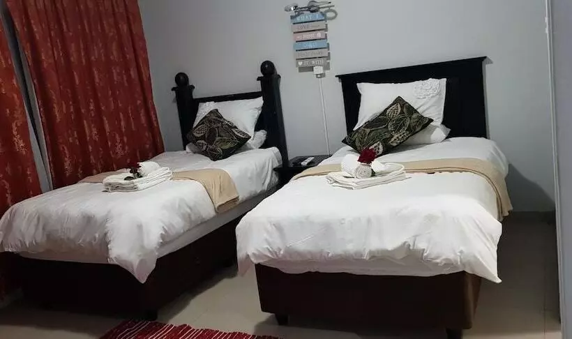 Majatalo Rose And Thorn Guesthouse   Adults Only