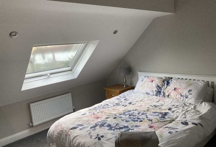 White House Cottages