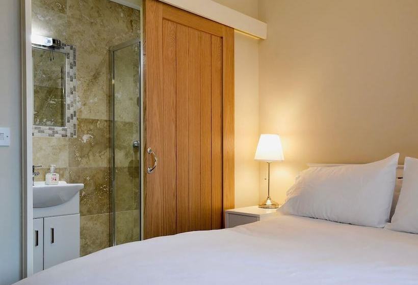 White House Cottages