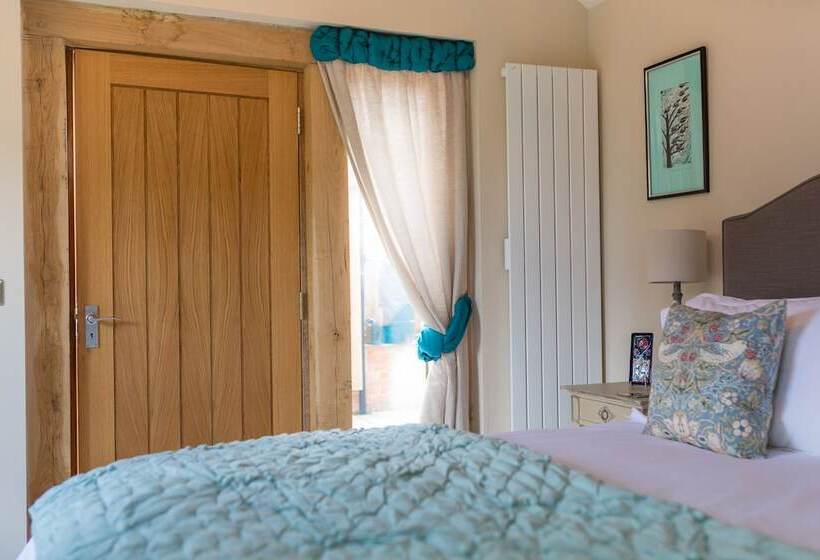 ベッドアンドブレックファースト The Room In The Garden