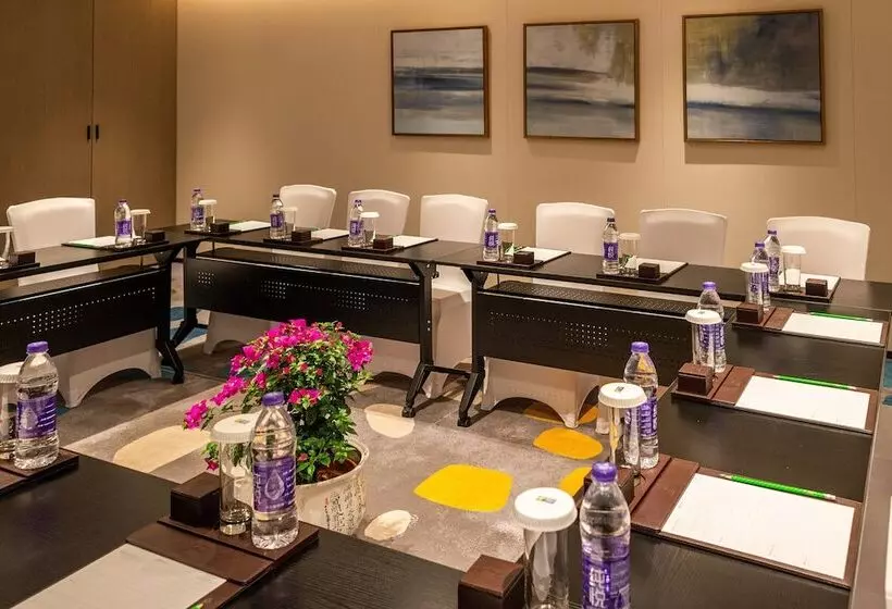 Hotelli Holiday Inn Resort Maoshan Hot Spring, An Ihg