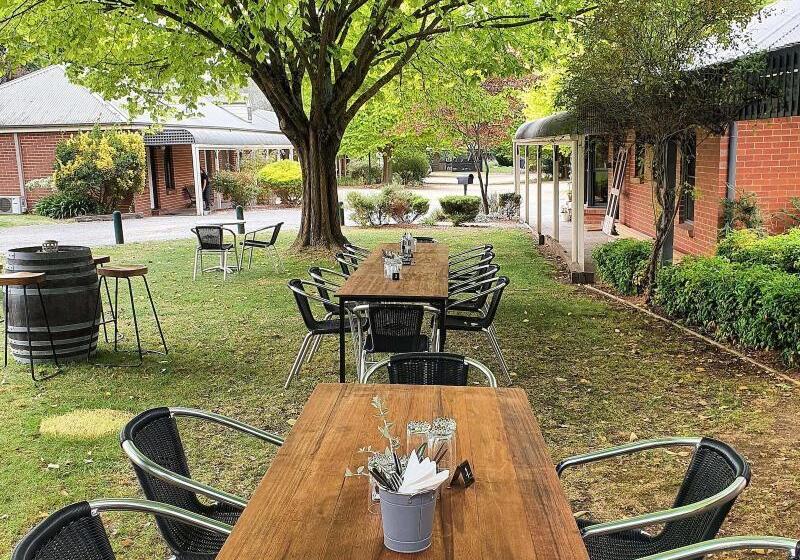 Motel The Lancefield Lodge