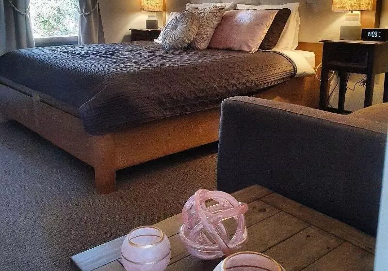 Motelli The Lancefield Lodge