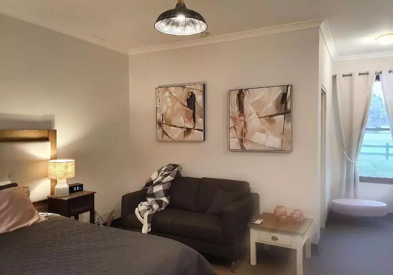 Motelli The Lancefield Lodge