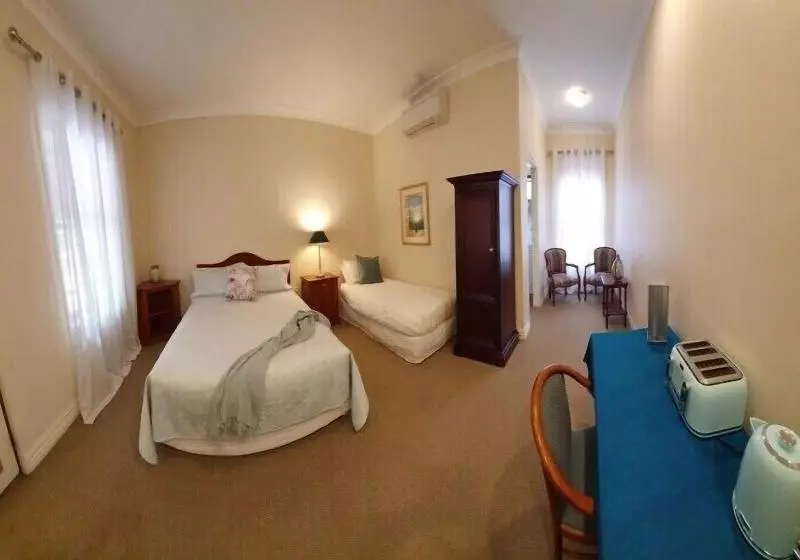 Motelli The Lancefield Lodge