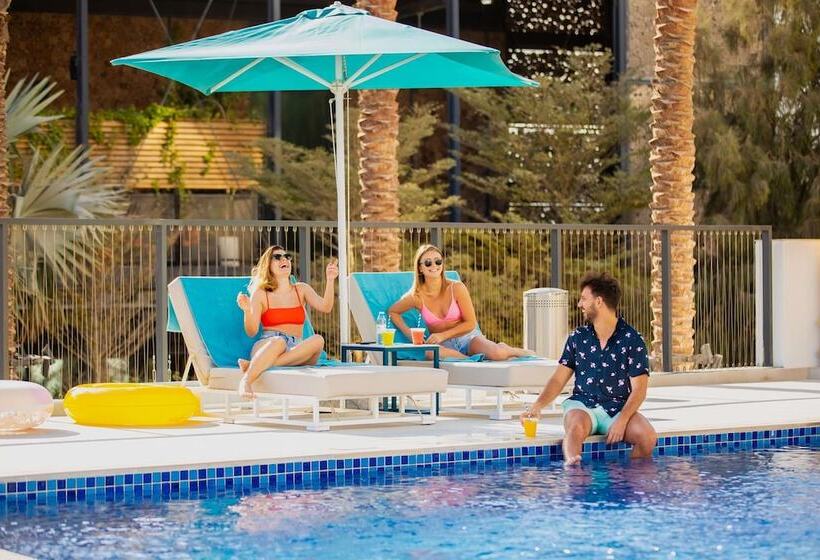 Hotel Rove La Mer Beach, Jumeirah