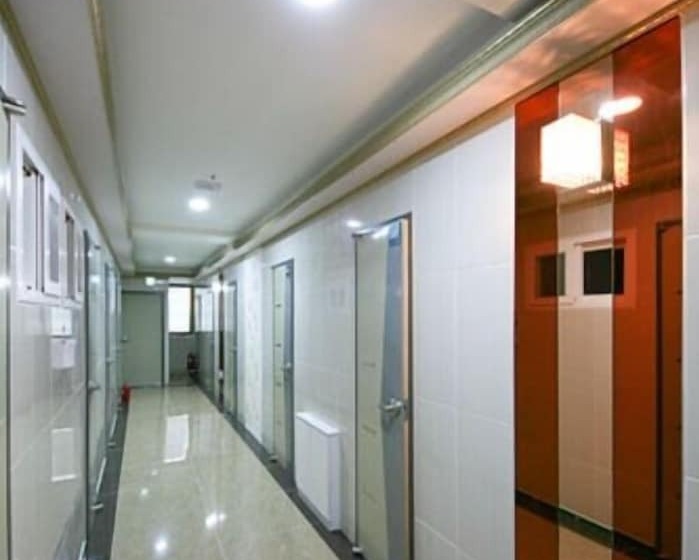 Cămin Happy House Jongno