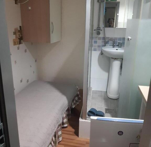 Cămin Happy House Jongno