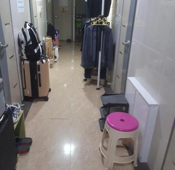 Cămin Happy House Jongno