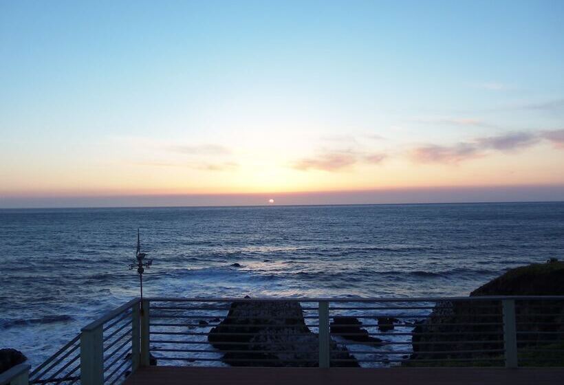 فندق صغير Inn Of The Lost Coast