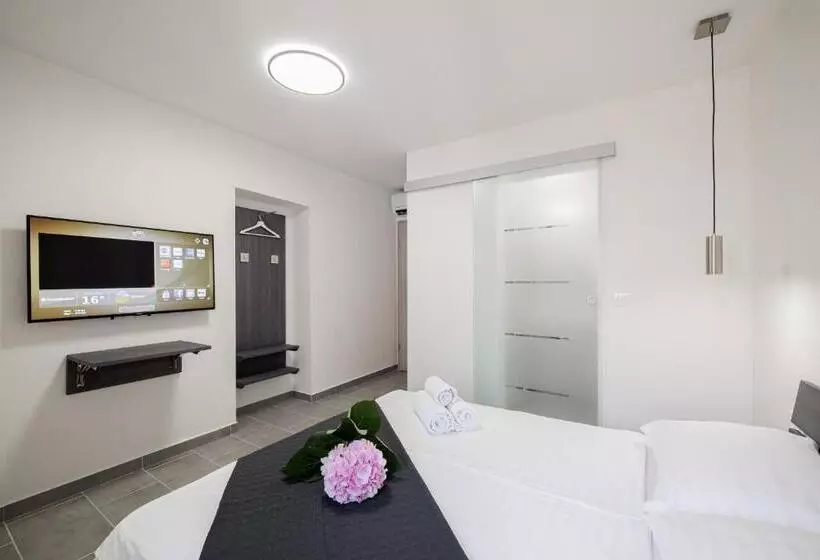 تختخواب و صبحانه Miracolo Di Mare Trend