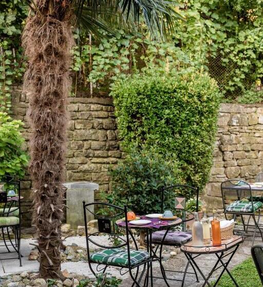 تختخواب و صبحانه Miracolo Di Mare Trend