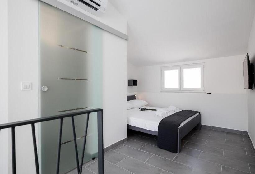 تختخواب و صبحانه Miracolo Di Mare Trend