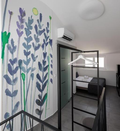 تختخواب و صبحانه Miracolo Di Mare Trend