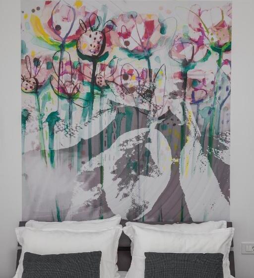 تختخواب و صبحانه Miracolo Di Mare Trend