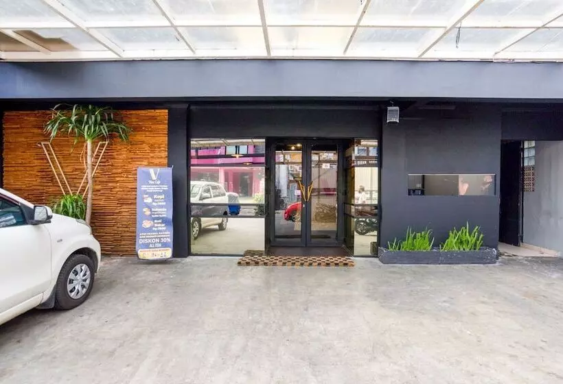 ホテル Oyo 3785 Kemayoran Residence