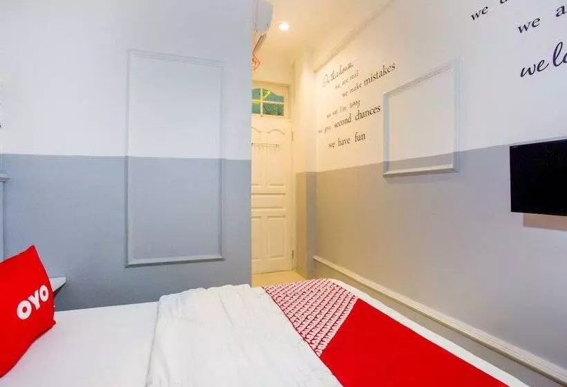 ホテル Oyo 3785 Kemayoran Residence