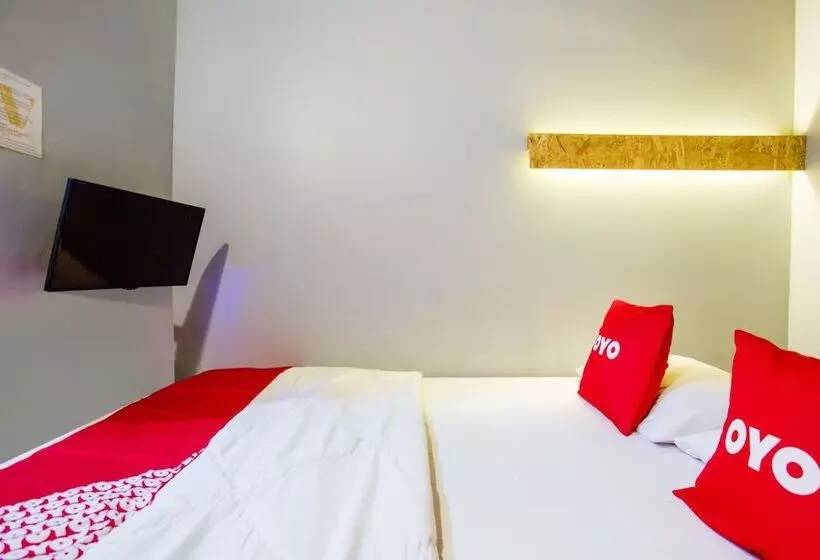 ホテル Oyo 3785 Kemayoran Residence