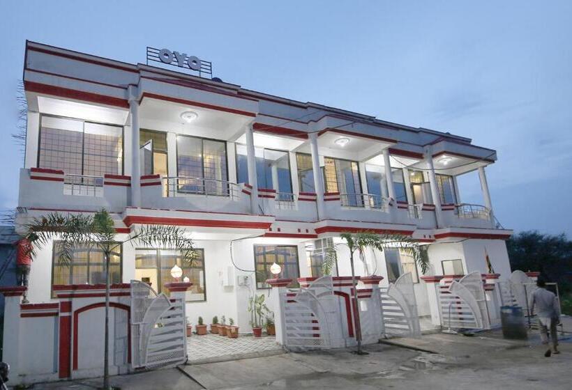 هتل Oyo 41159  Royal Inn