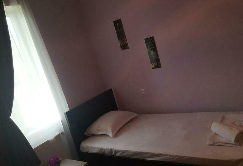 بنسيون Guesthouse Different