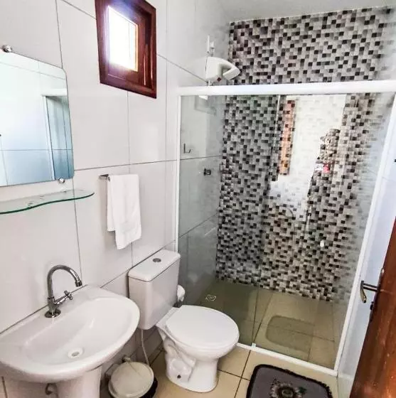 Majatalo Pousada Canoa De Tolda Ii