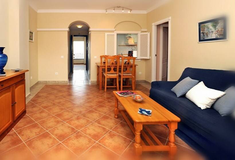 Apartamentos Leo El Faro - Marina