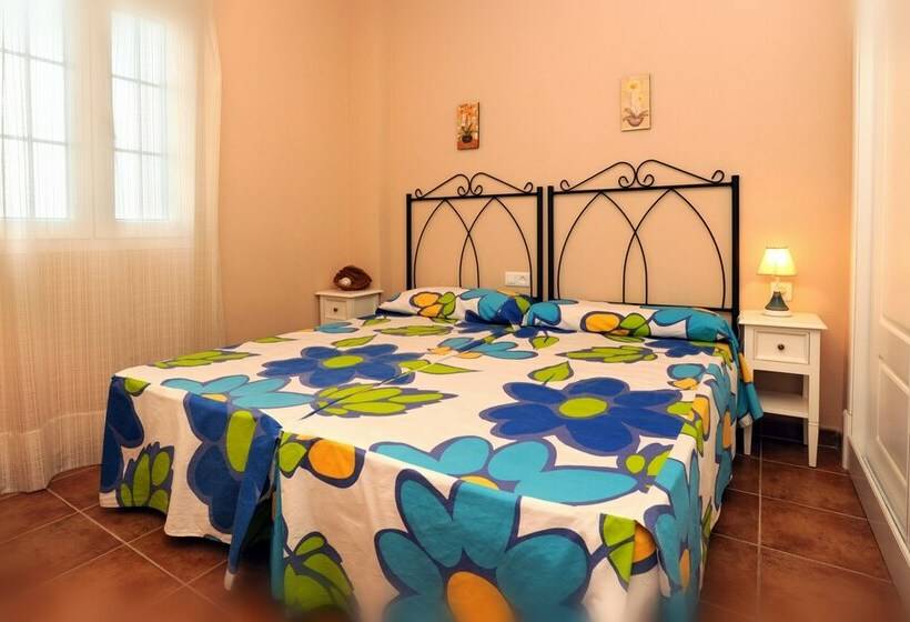 Apartamentos Leo El Faro - Marina
