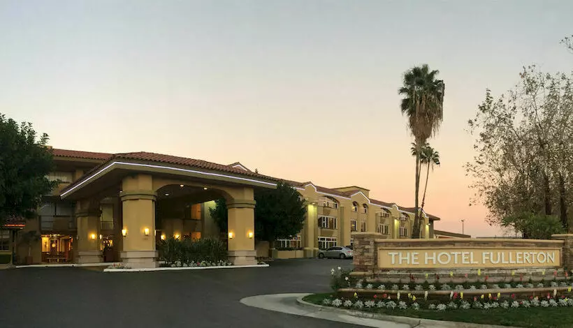 호텔 The Fullerton