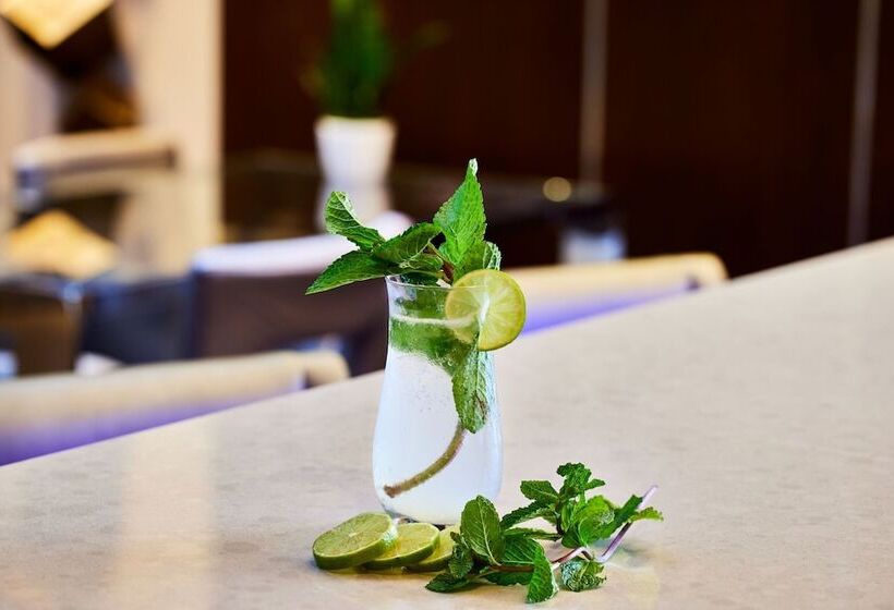 Ac Hotel By Marriott New Orleans French Quarter