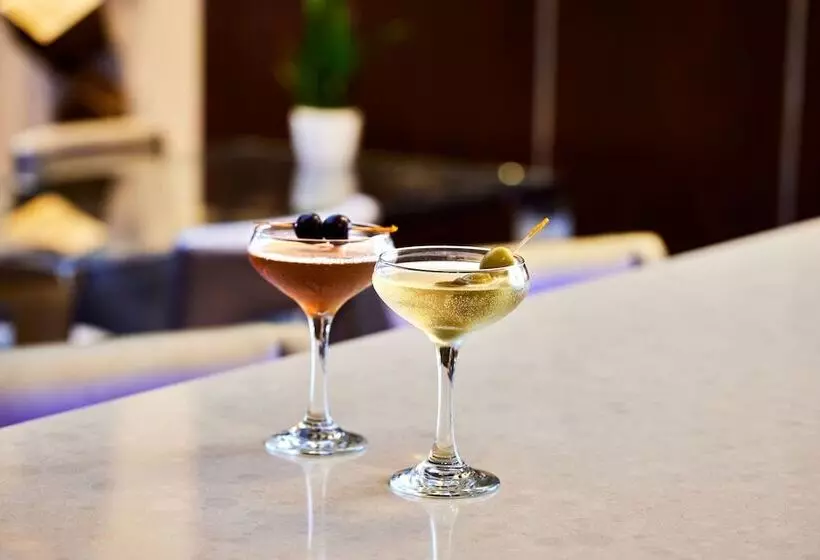 Ac Hotel By Marriott New Orleans French Quarter