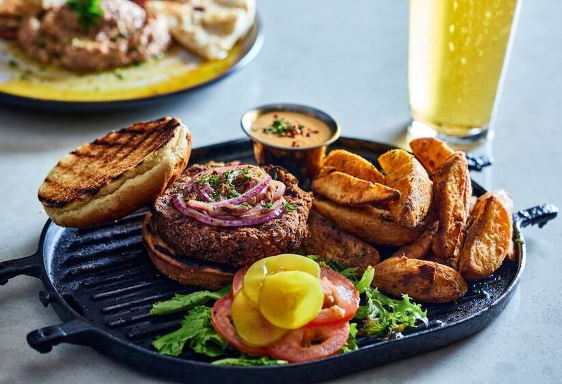 Ac Hotel By Marriott New Orleans French Quarter