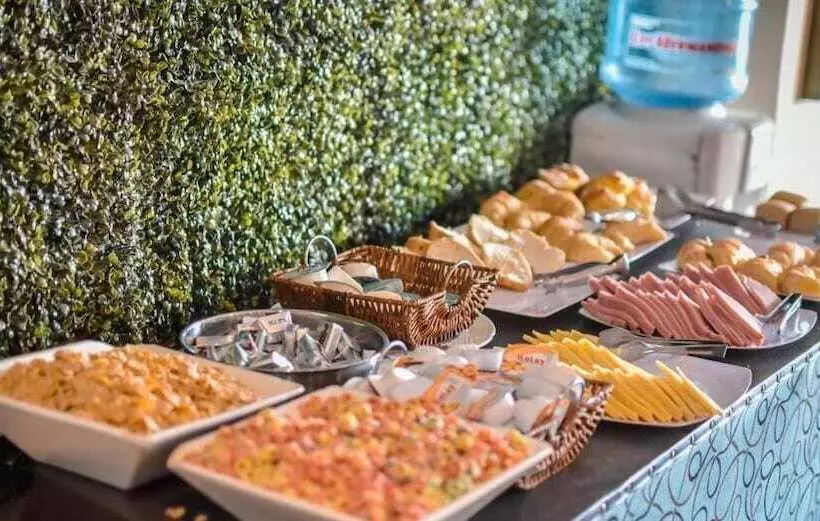 Отель Alto Parana