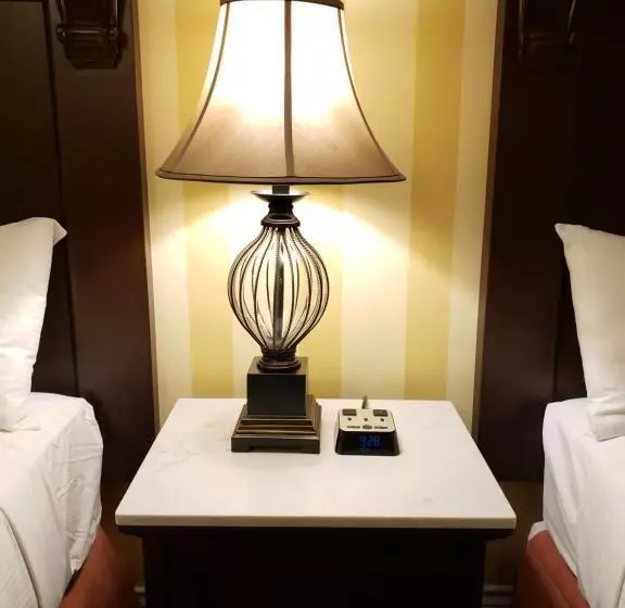 בית מלון כפרי Arbutus Inn